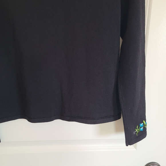 Northern Isles Black Button Up Floral Embroidered Cardigan Sweater Size Small - Picture 9 of 9